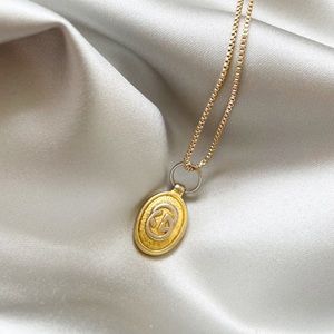 Gucci GG Logo 1980s Medallion Pendant w/18k Gold Filled Chain